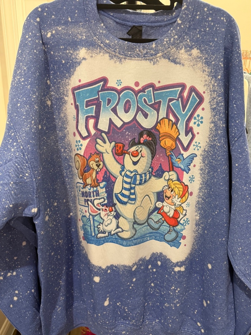 NWOT Frosty Animated Movie Sweatshirt
